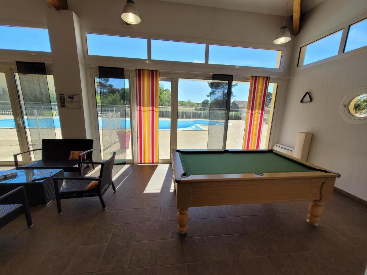 A 500 Metres Des Plages Et Du Port Du Brusc, Les Terrasses Des Embiez Avec Piscine Et Apartment